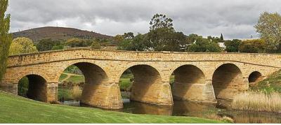 Richmond Bridge in Tasmania, Australia is said to be haunted by the ghost of George 'Simeon' Groover and a spectral dog
